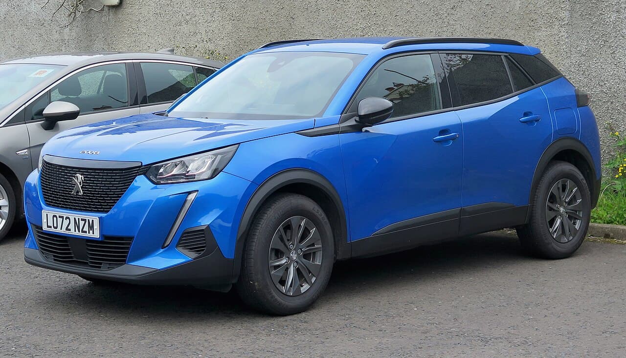 Peugeot 2008 o modello simile